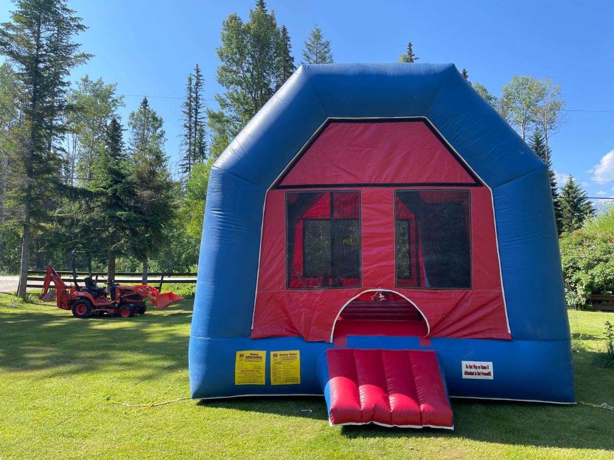 Blaeberry Valley Vacation Rentals Golden Exterior photo