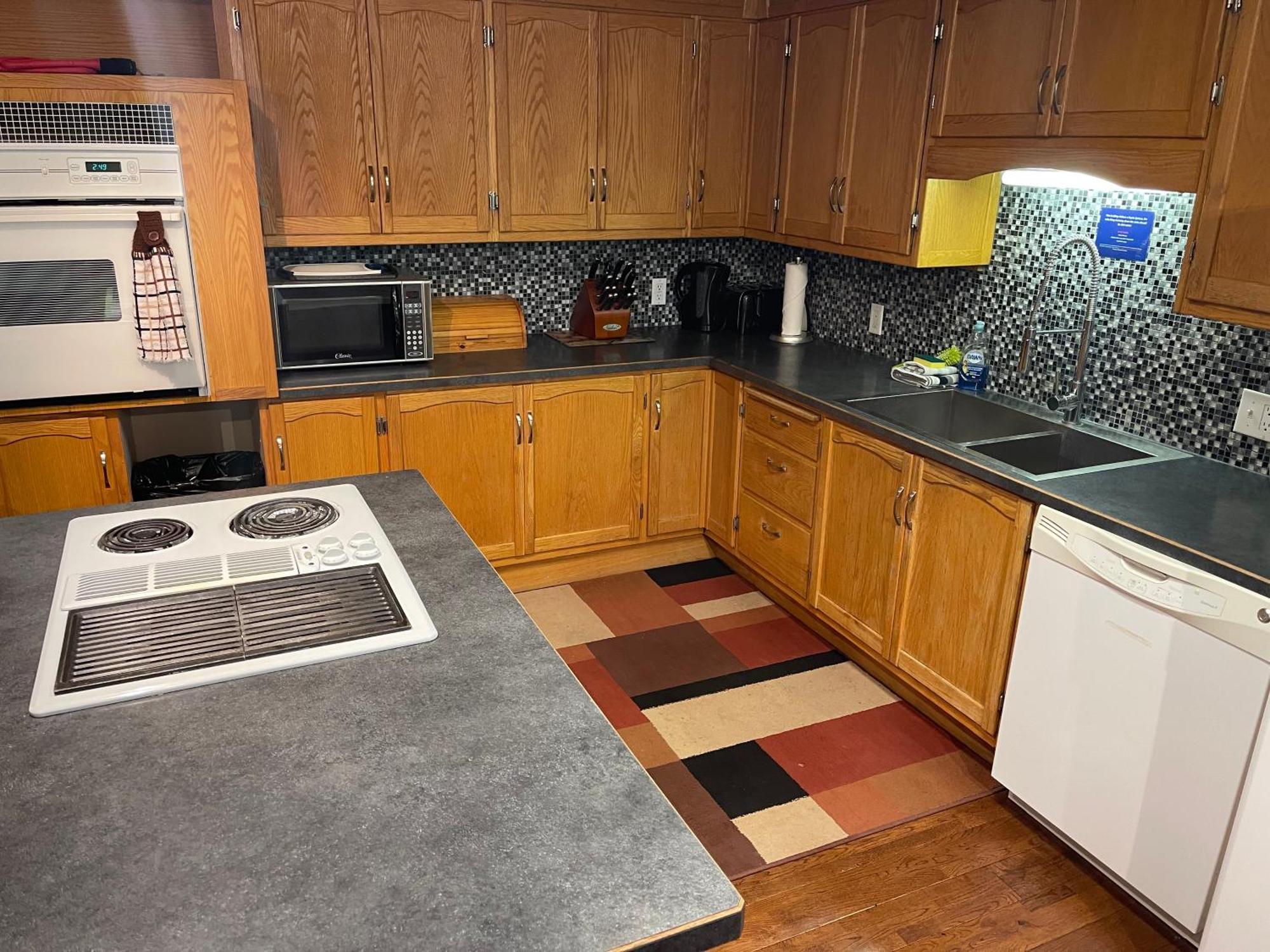 Blaeberry Valley Vacation Rentals Golden Exterior photo