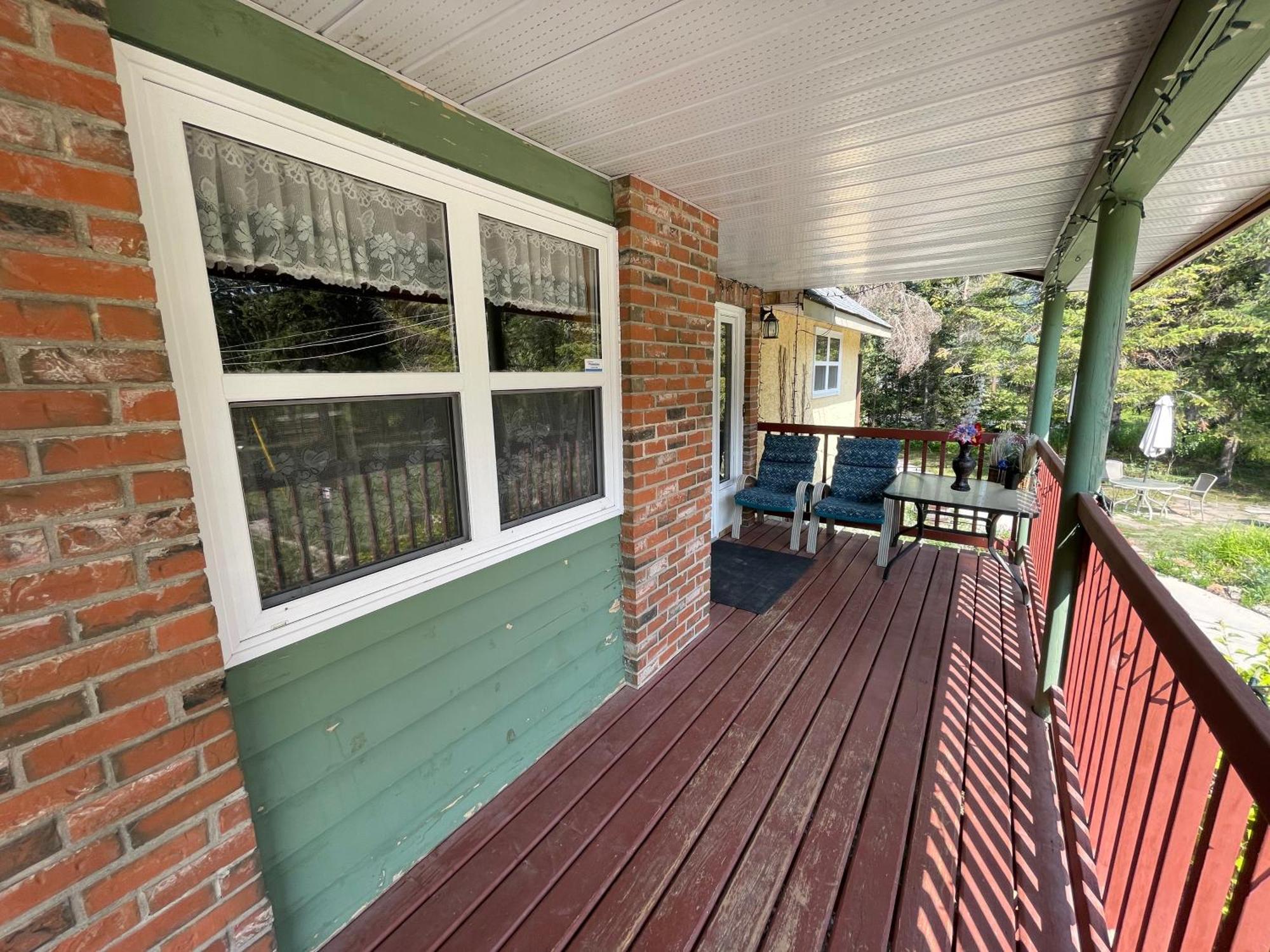 Blaeberry Valley Vacation Rentals Golden Exterior photo